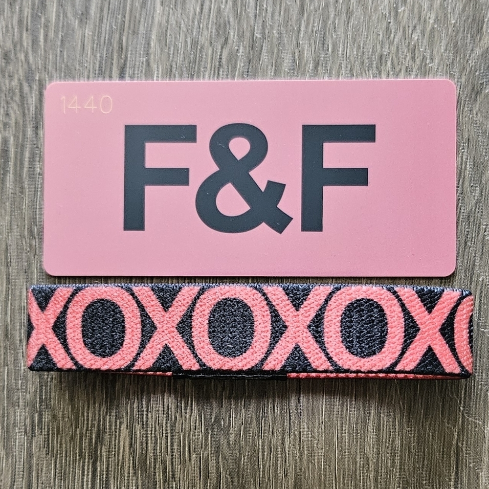 ZOX "F&F" #1440 FRIENDS & FAMILY COLORWHEEL 2022 Sunset Red NEW SMALL wristband